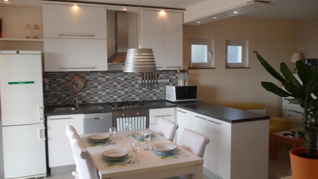 Apartment Sanja Primošten Buitenkant foto